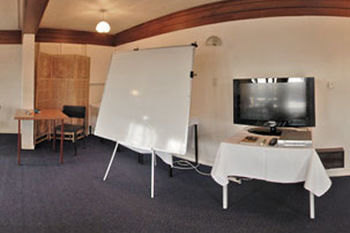 Equestrian Hotel Christchurch Buitenkant foto
